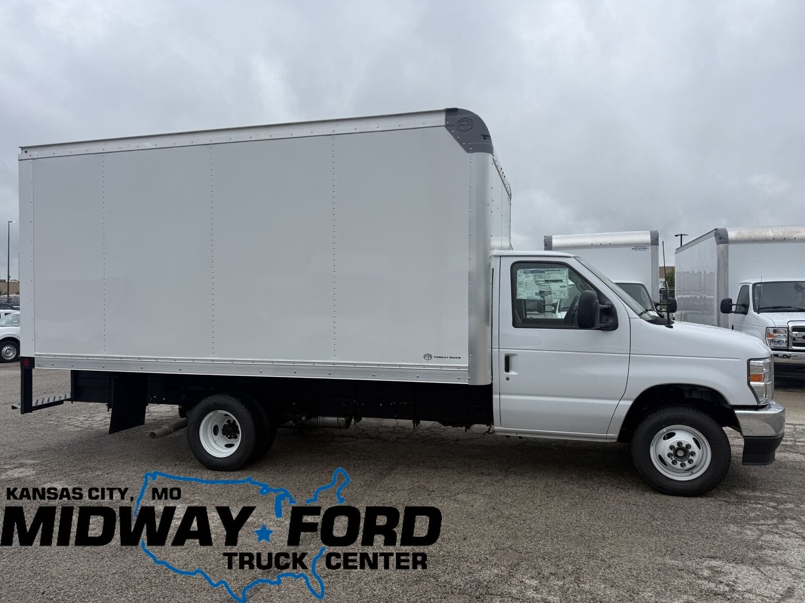 2027 FORD E-350