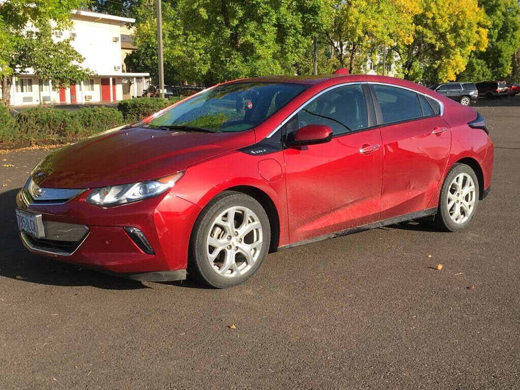 2018 CHEVROLET Volt