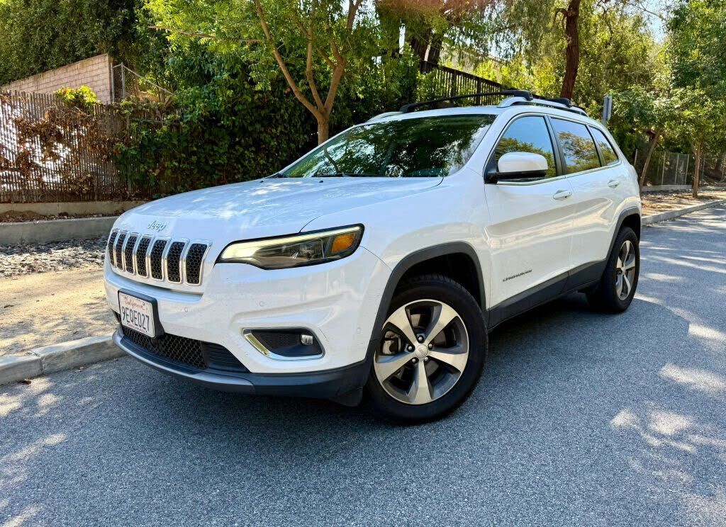 2021 JEEP Cherokee