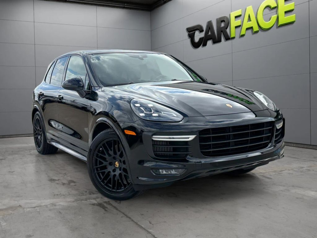 2016 PORSCHE Cayenne
