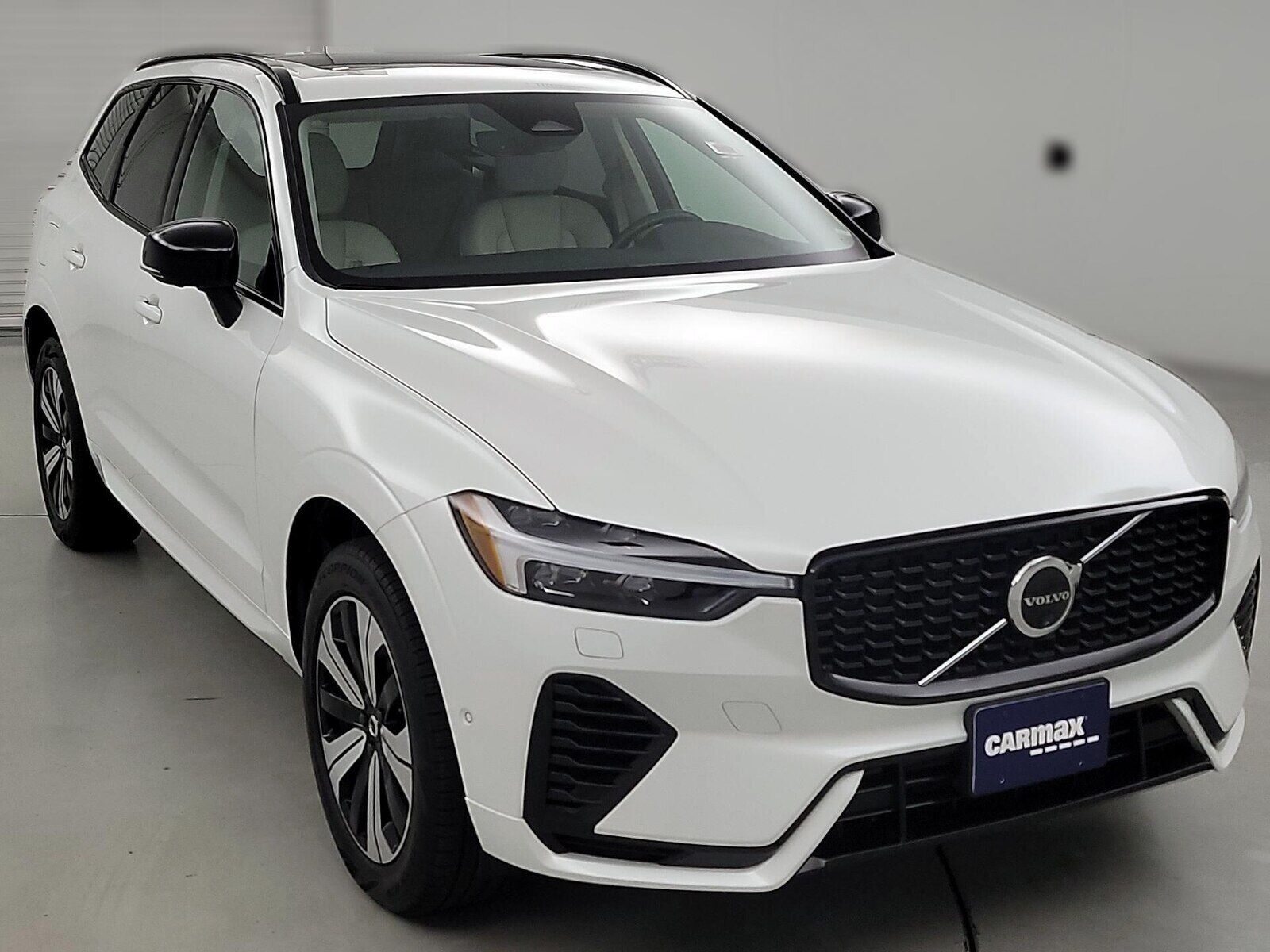2024 VOLVO XC60