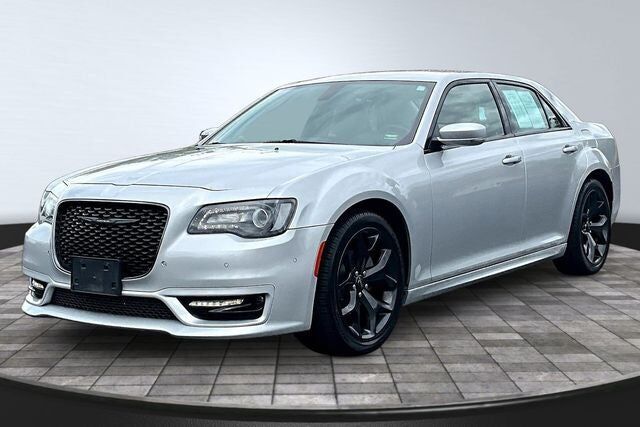2021 CHRYSLER 300