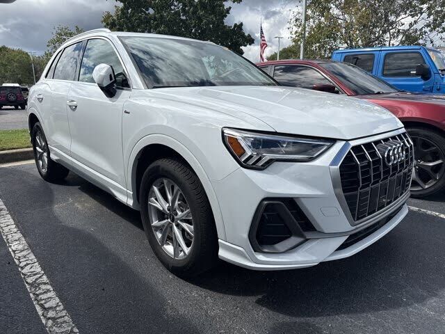 2022 Audi Q3