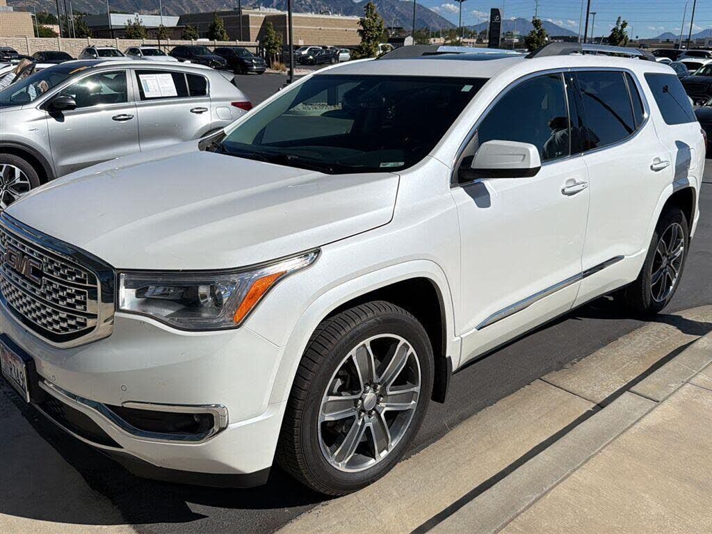 2017 GMC Acadia