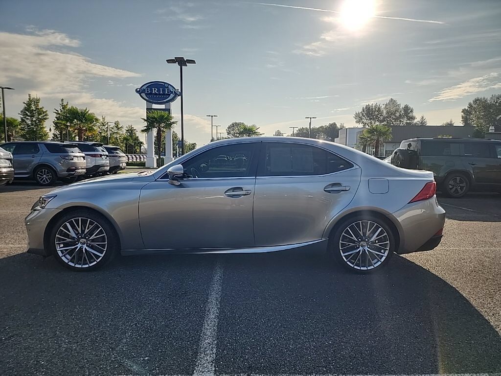 2019 Lexus IS