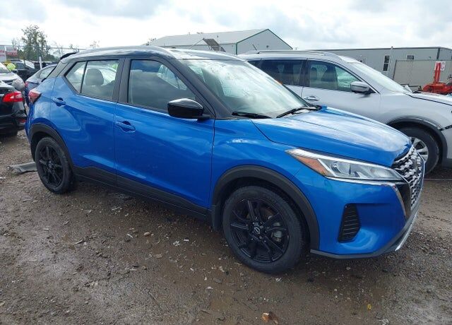 2023 NISSAN Kicks