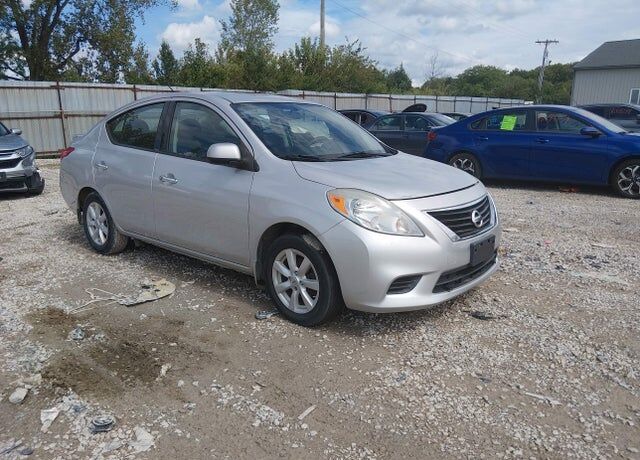2014 NISSAN Versa
