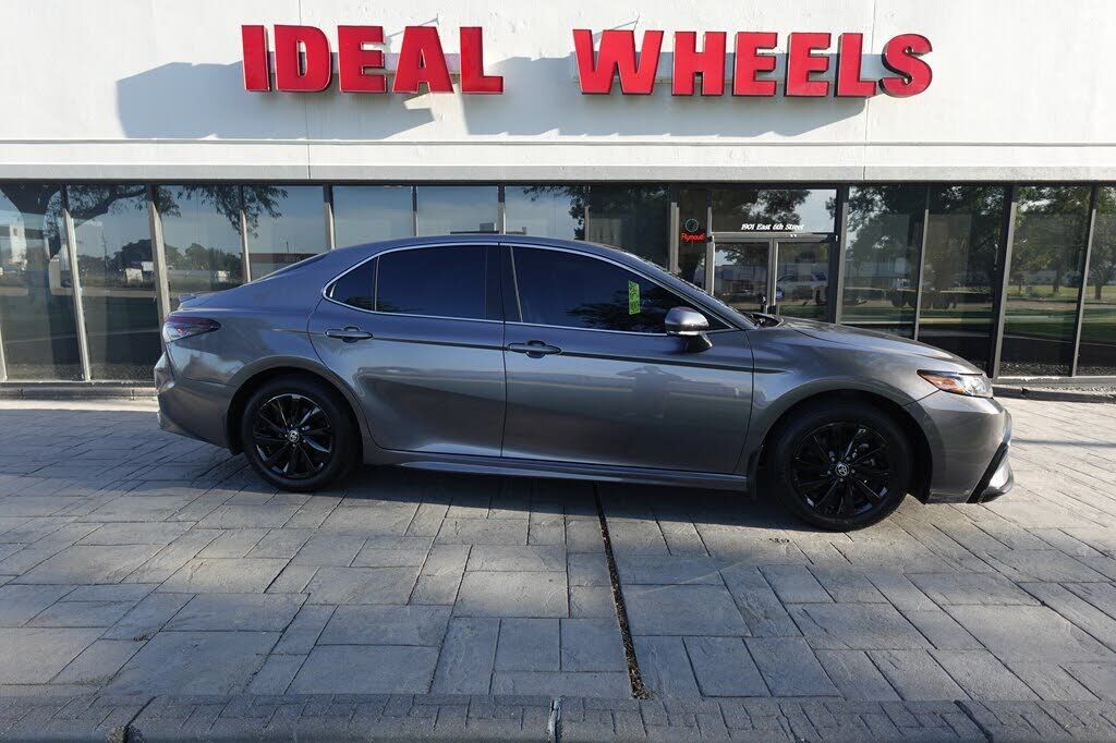 2024 TOYOTA Camry