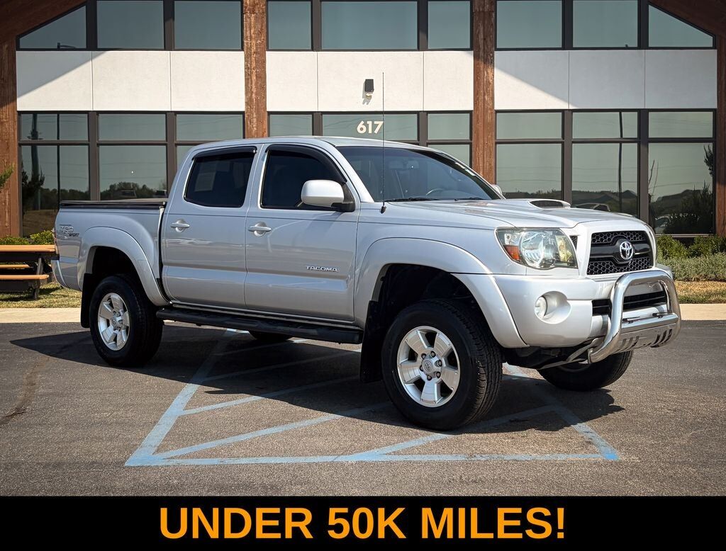 2011 TOYOTA Tacoma