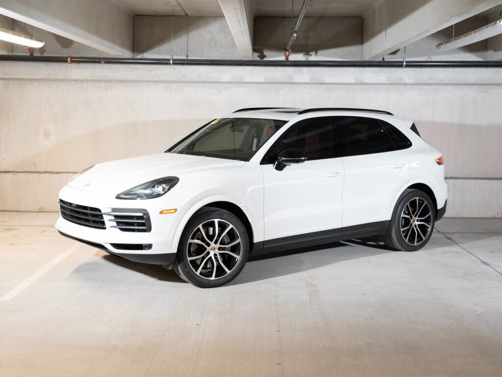2023 PORSCHE Cayenne