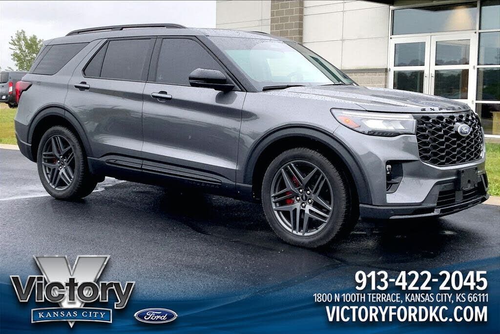 2025 FORD Explorer