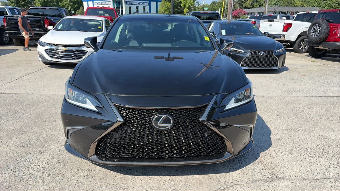 2020 Lexus ES