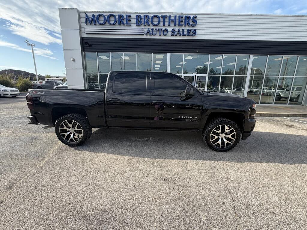 2018 CHEVROLET Silverado