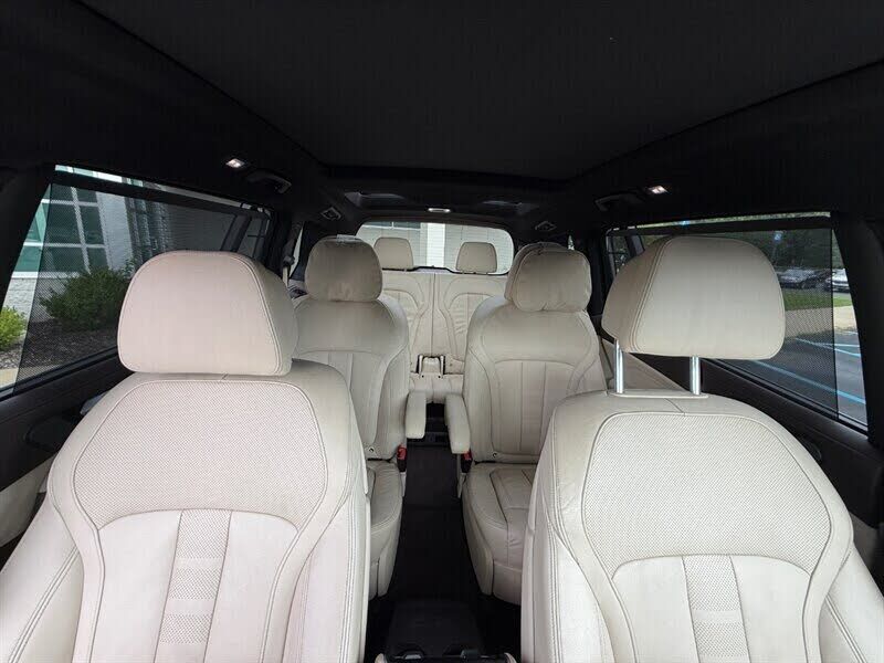 2019 BMW X7