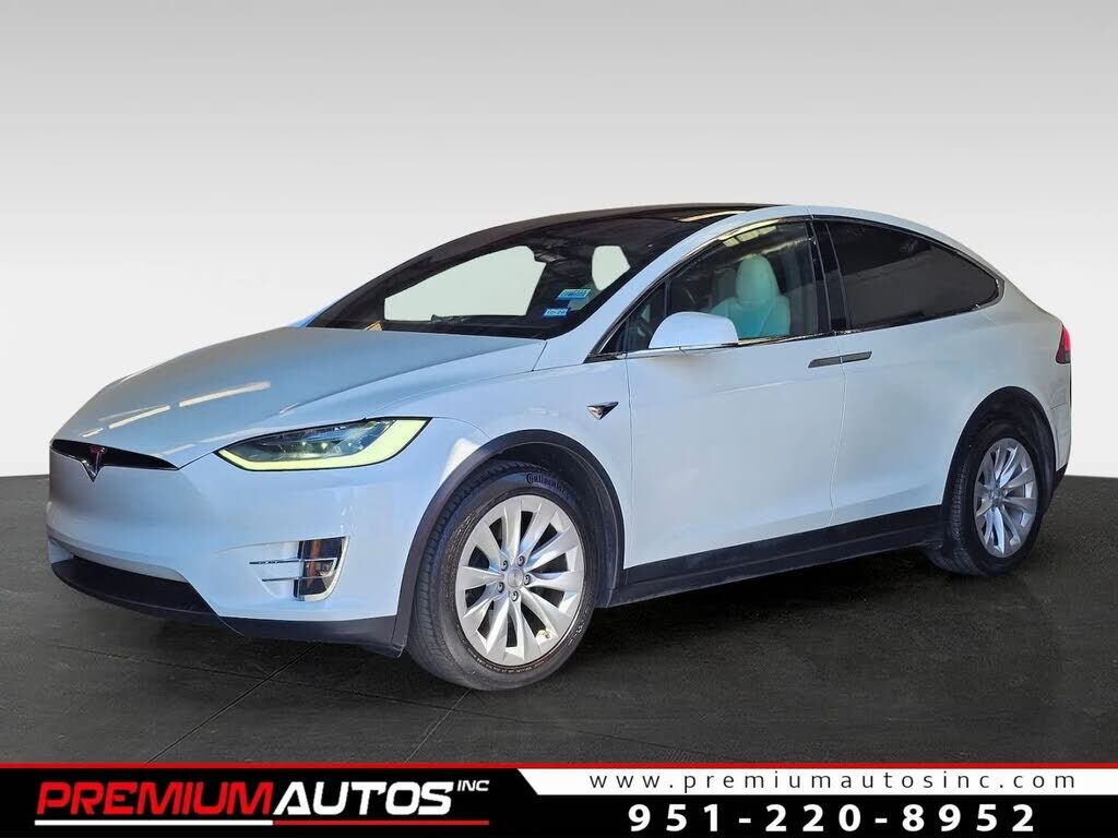 2021 TESLA Model X