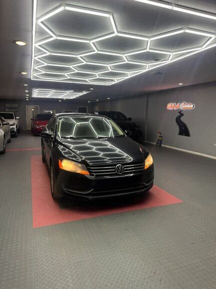 2012 VOLKSWAGEN Passat