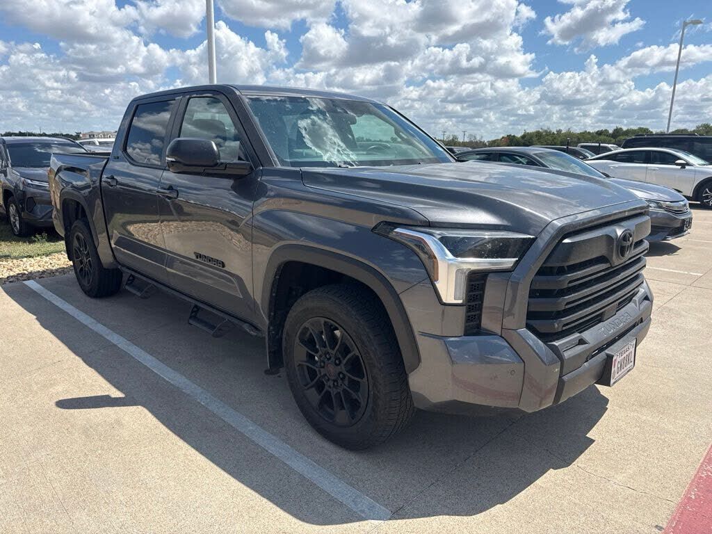 2025 TOYOTA Tundra