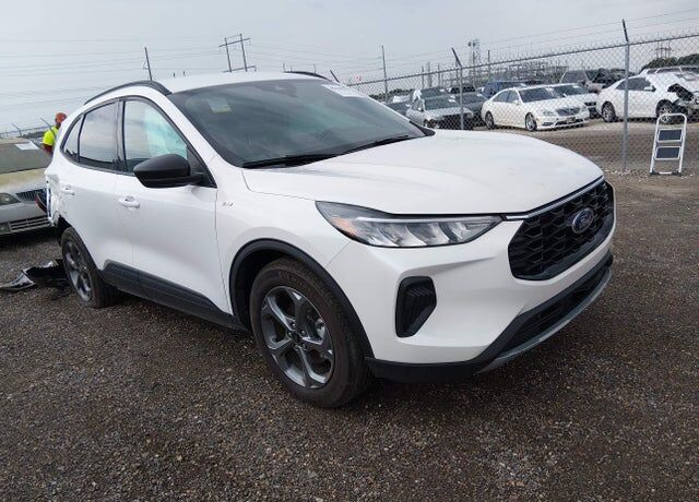 2026 FORD Escape