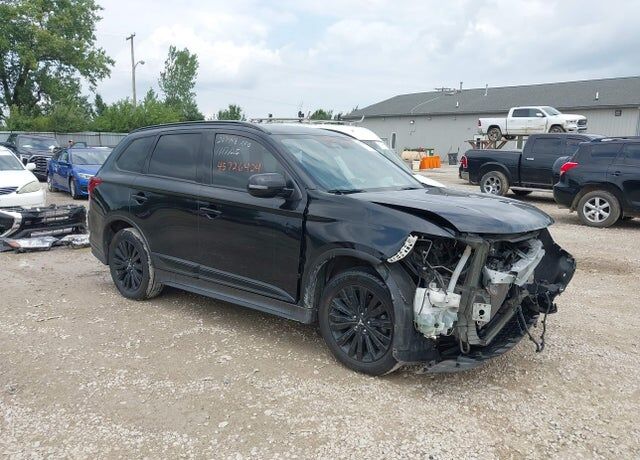 2020 MITSUBISHI Outlander