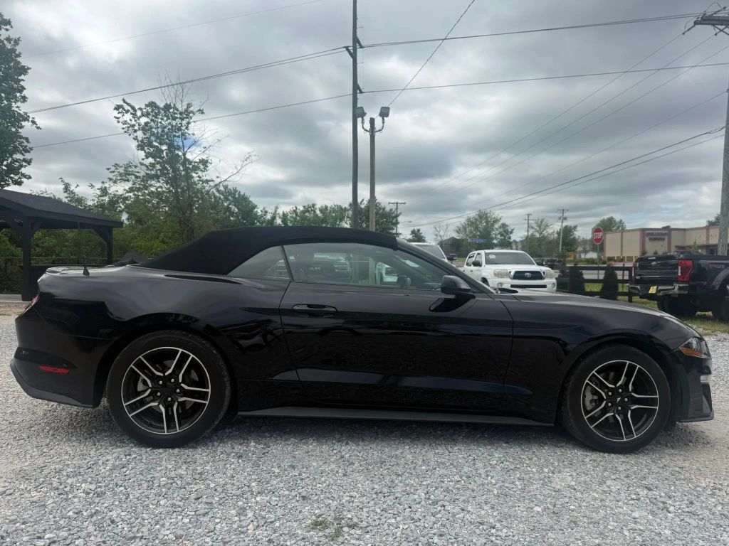 2021 FORD Mustang