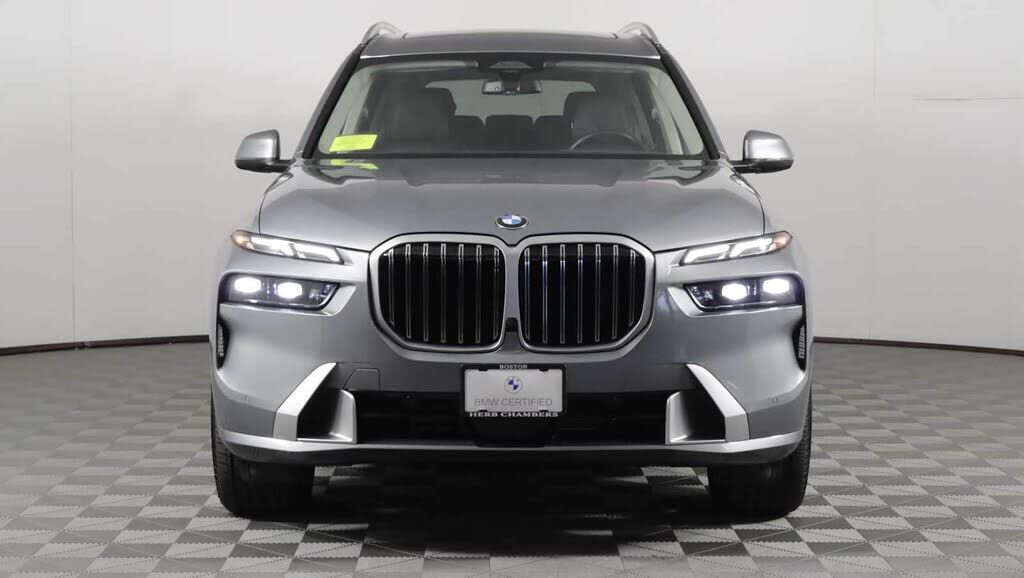 2026 BMW X7
