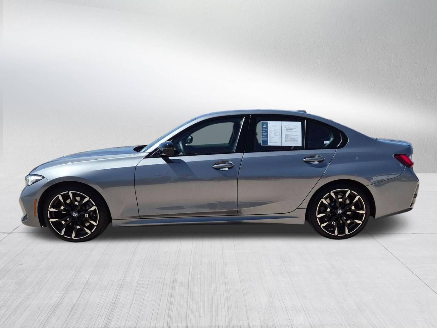 2025 BMW 330i
