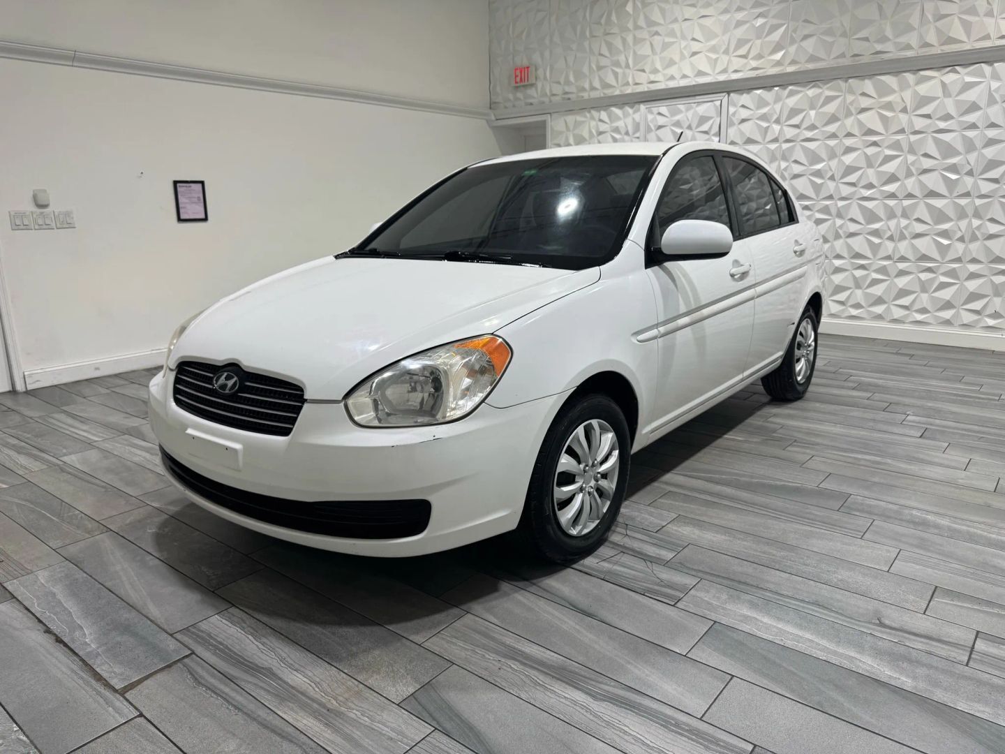 2010 HYUNDAI Accent