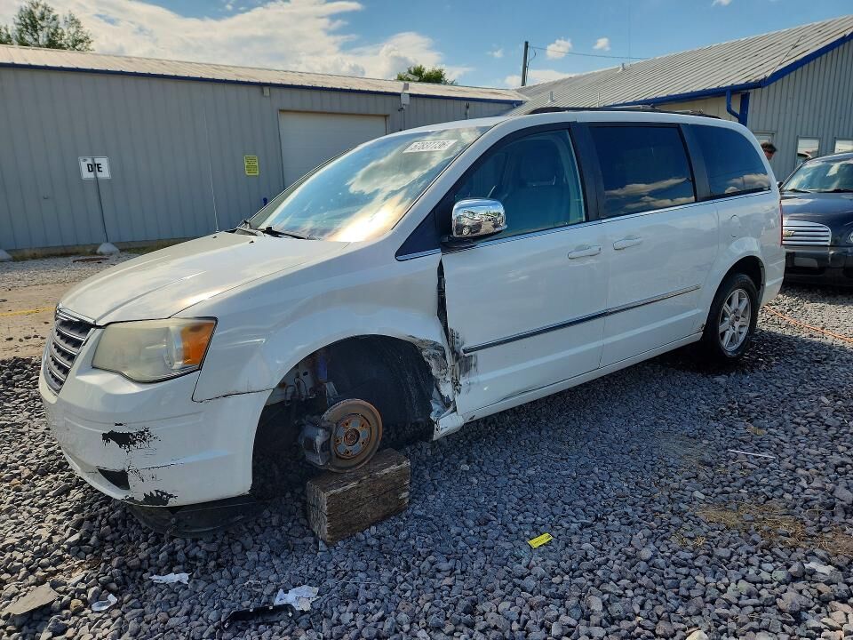 2010 CHRYSLER Town and Country