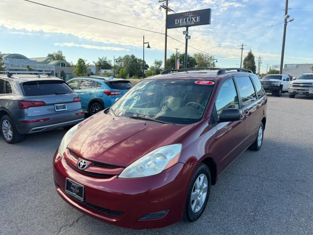2009 TOYOTA Sienna