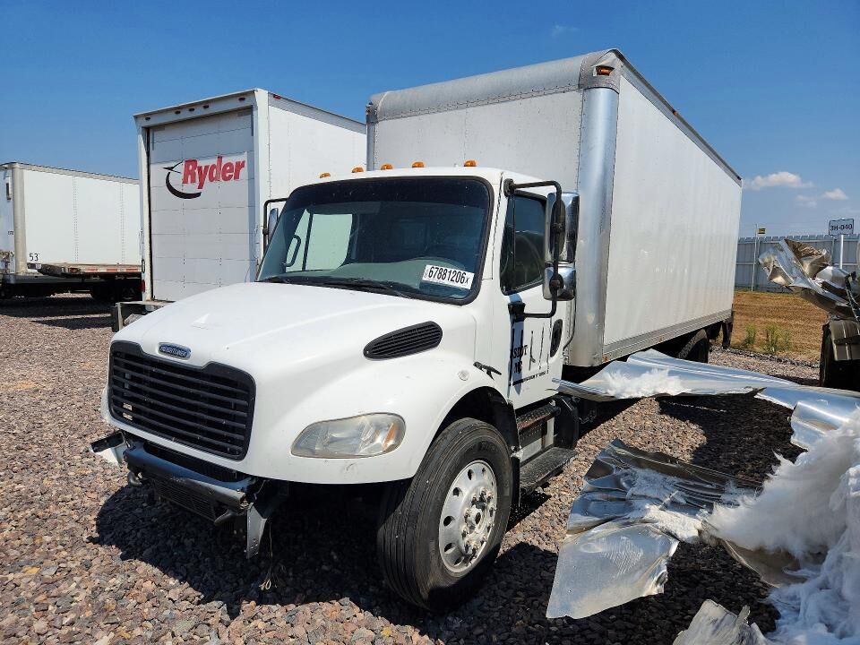 2015 FREIGHTLINER M2