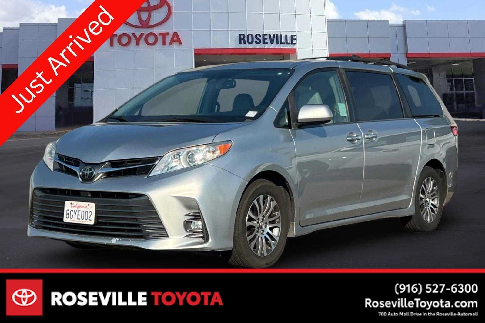 2019 TOYOTA Sienna