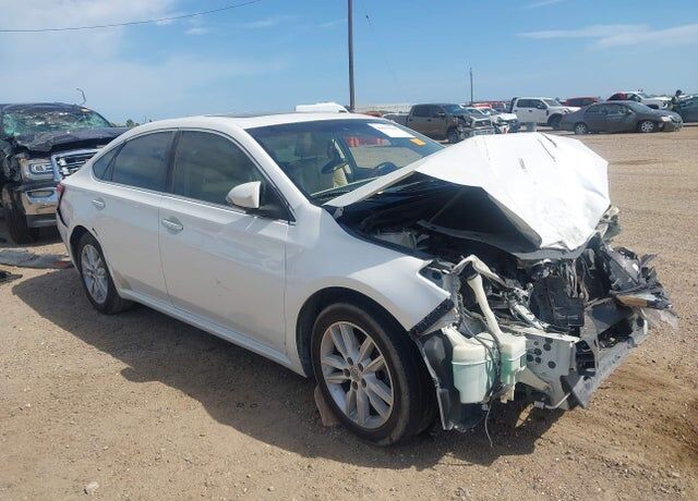 2013 TOYOTA Avalon