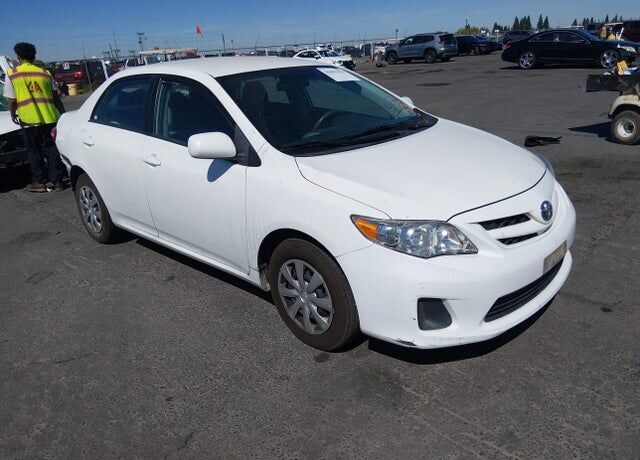 2011 TOYOTA Corolla