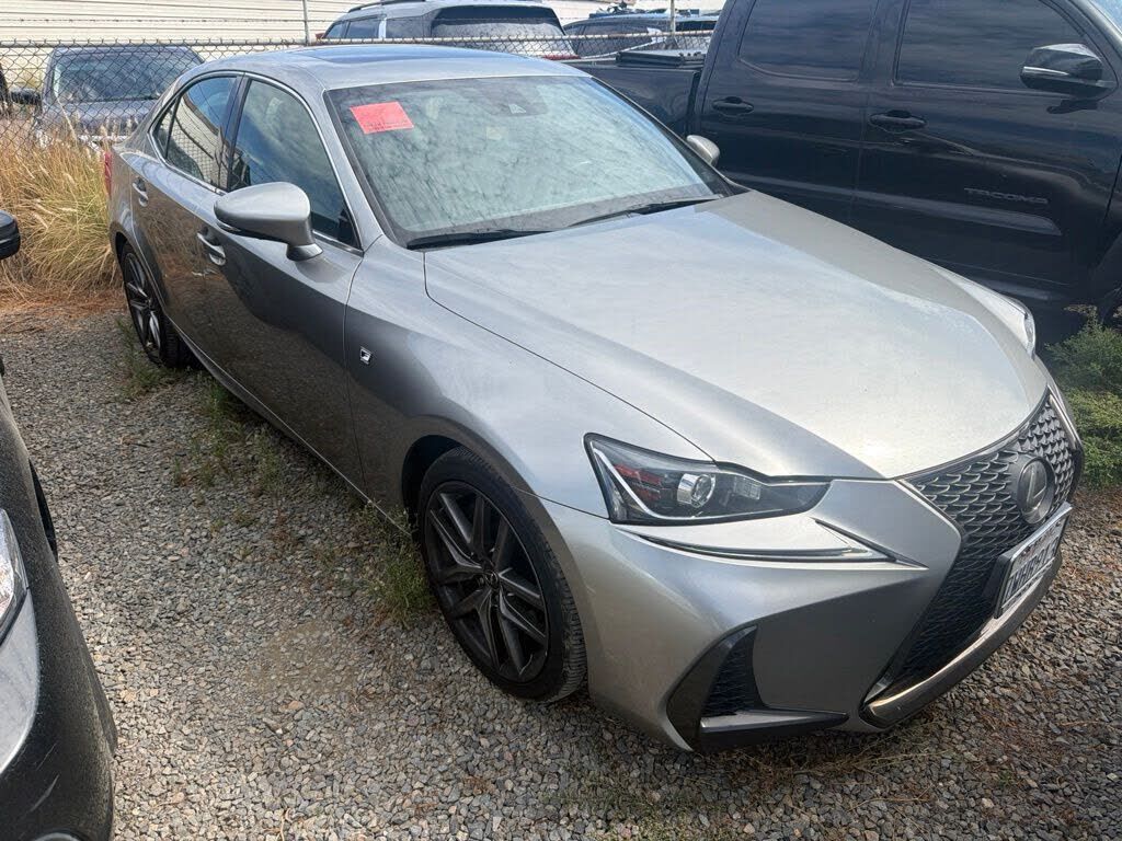 2017 Lexus IS