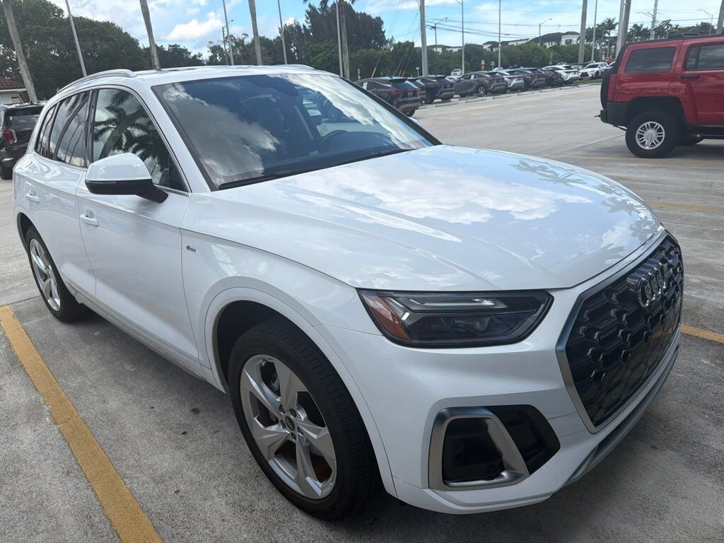 2022 AUDI Q5