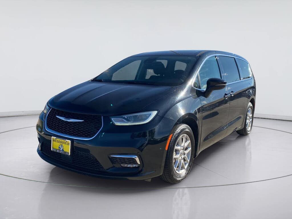 2023 CHRYSLER Pacifica