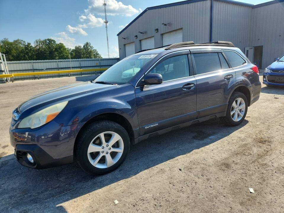 2014 SUBARU Outback