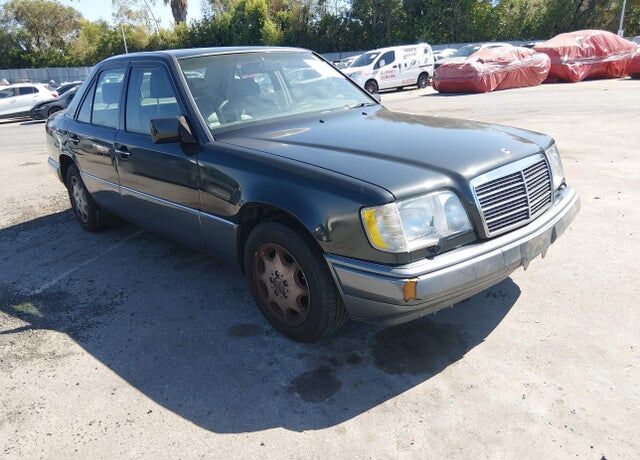 1994 MERCEDES-BENZ E-Class