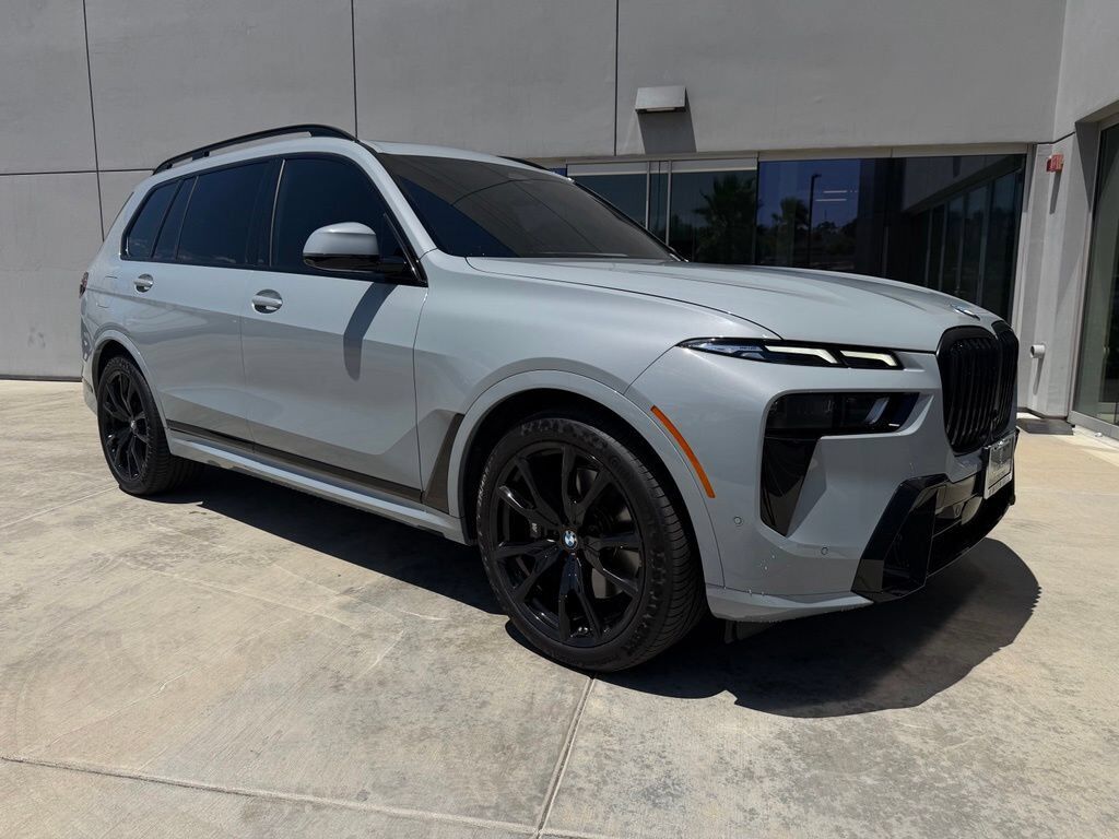 2025 BMW X7