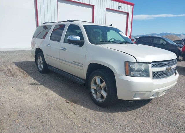 2011 CHEVROLET Suburban