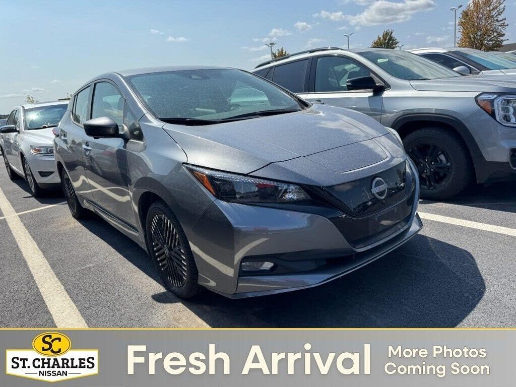 2023 NISSAN Leaf
