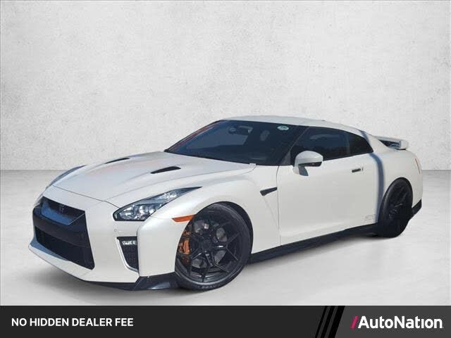 2020 NISSAN GT-R