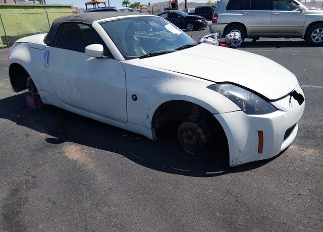 2004 NISSAN 350Z