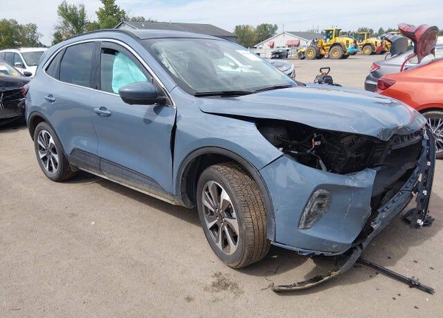 2024 FORD Escape