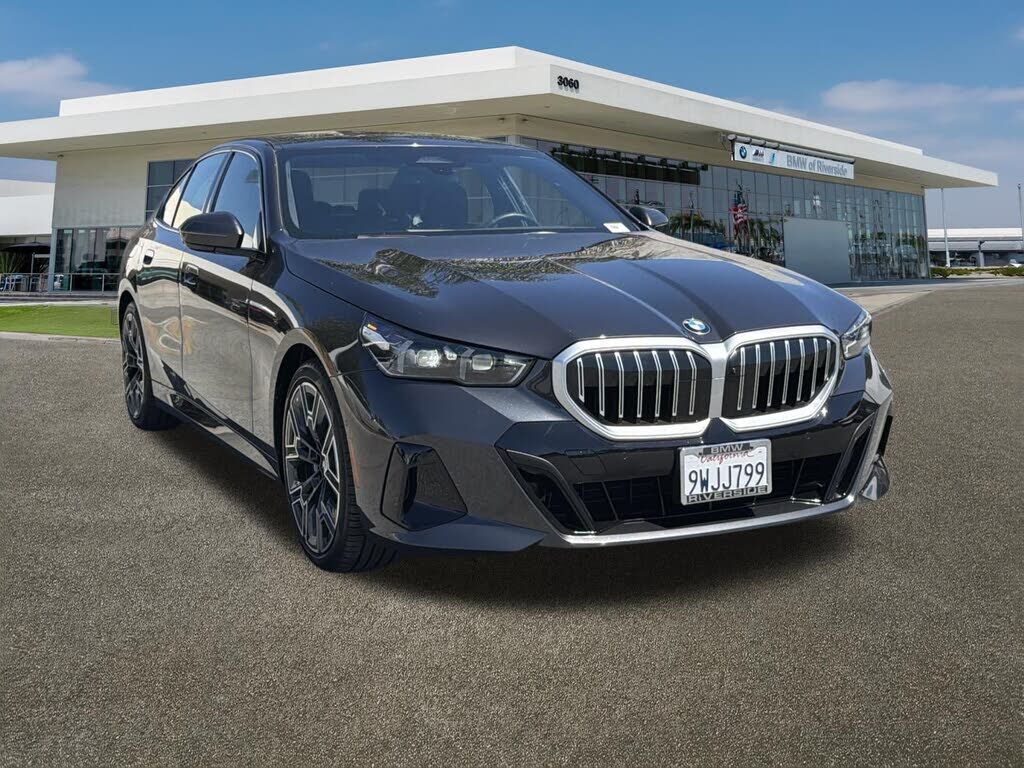 2026 BMW 530i