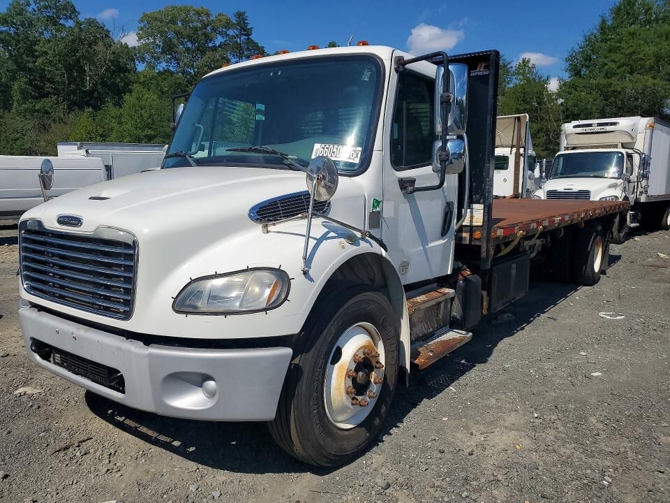 2014 FREIGHTLINER M2