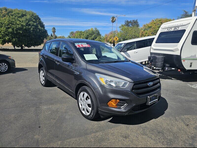 2017 FORD Escape