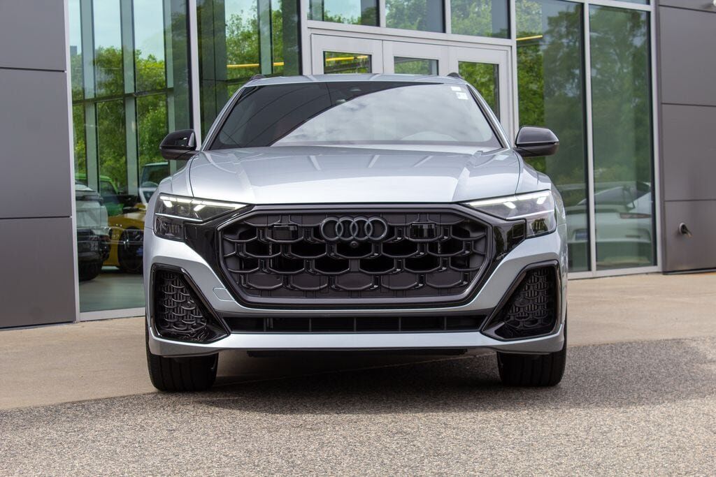 2024 Audi SQ8
