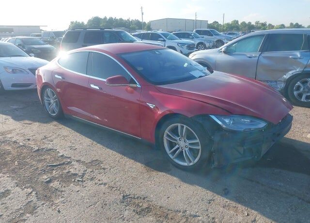 2015 TESLA Model S