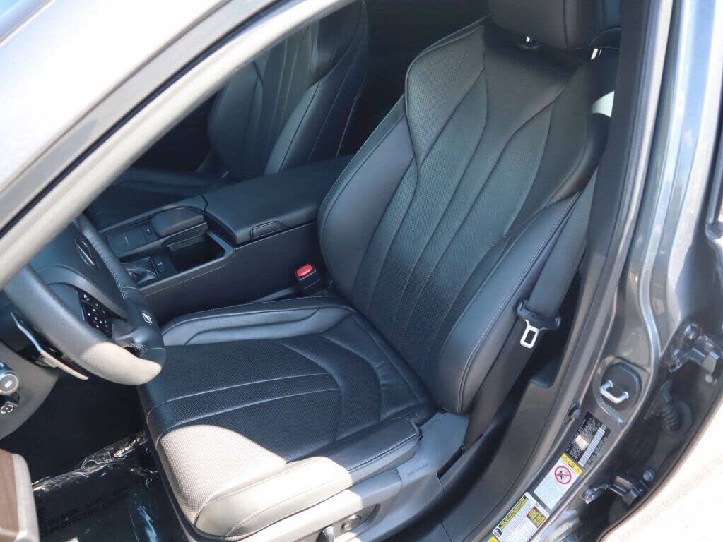 2019 Lexus ES